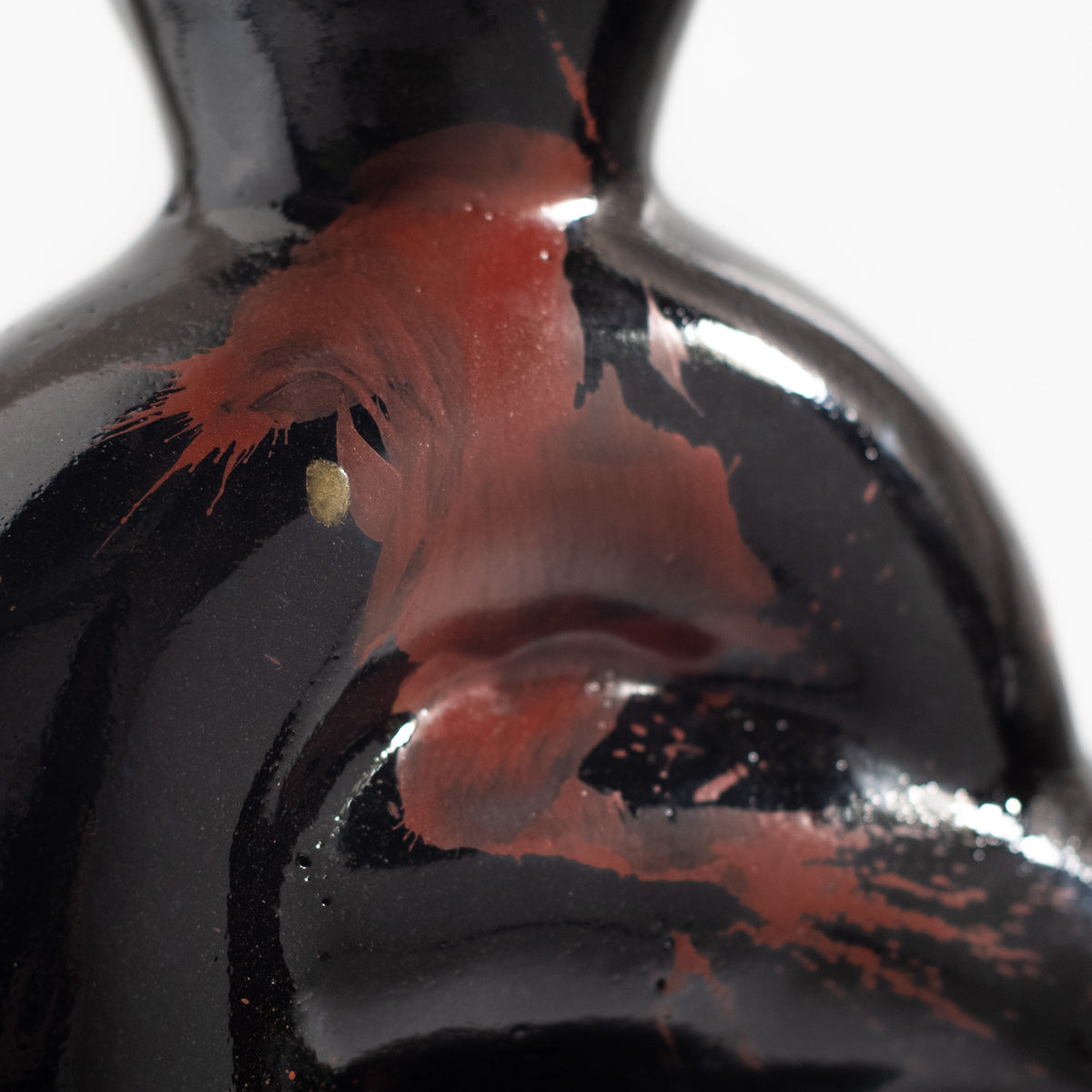 Mashiko Ware: Black Glaze Red Enamel Knotted Flat Vase