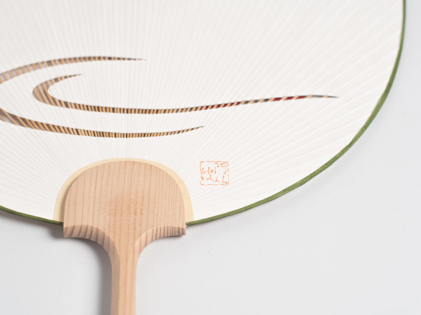 Kyo Uchiwa – Kingyo (Goldfish) with Stand