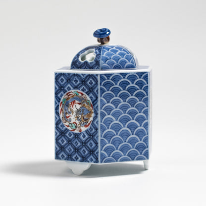 Arita Ware: Incense Burner with Kakiemon Overglaze Enamel and Blue-and-White Dragon Motifs