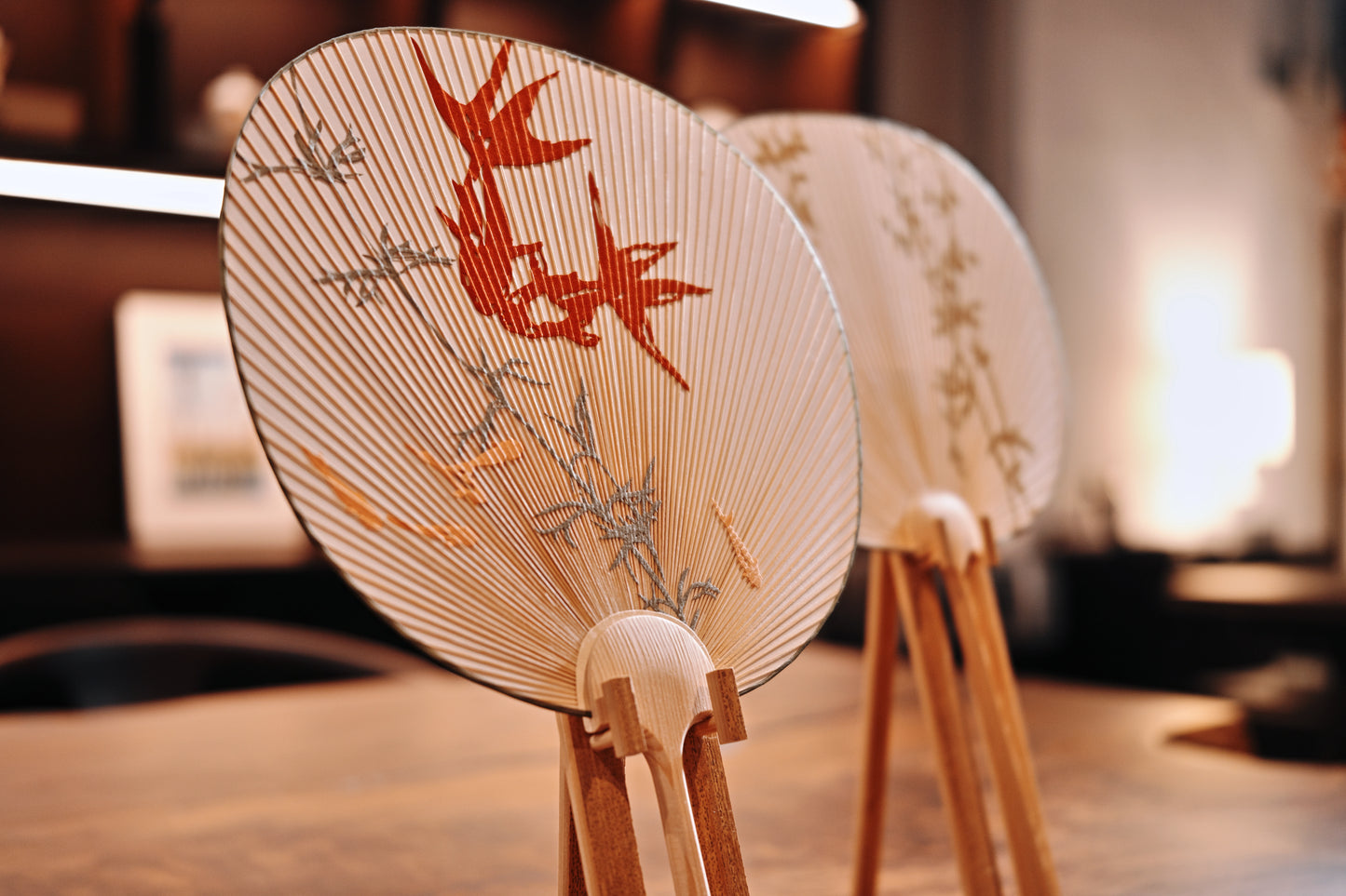Kyo Uchiwa – Kingyo (Paired Goldfish) with Stand